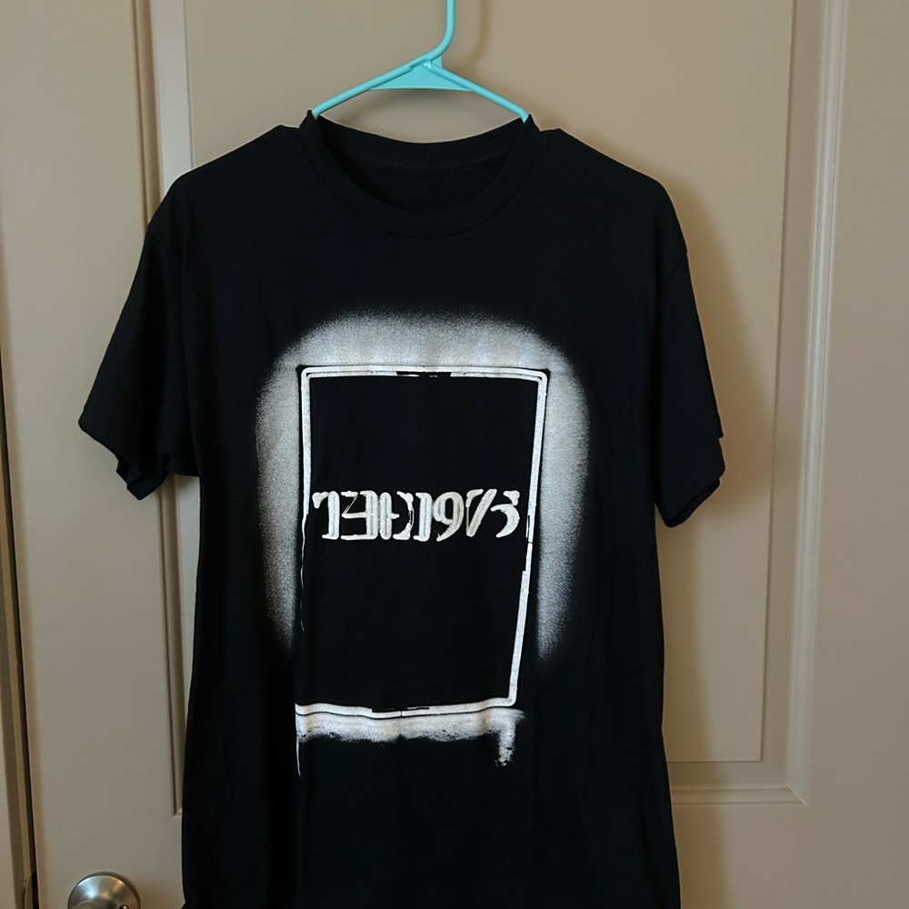 The 1975 black concert t shirt